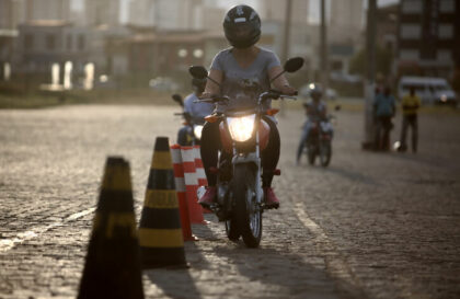 Conseils assurance cyclo : apprendre à conduire un 50 cc